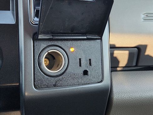 Used 2022 Ford F250 XLT w/ XLT Value Package image 15