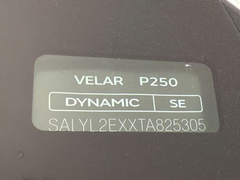 Used 2026 Land Rover Range Rover Velar Dynamic SE AWD/4WD image 19