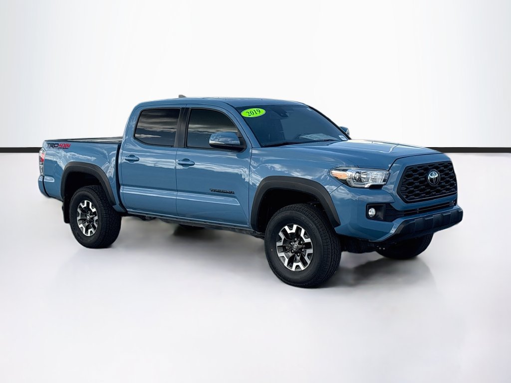 Used 2019 Toyota Tacoma TRD Off-Road AWD/4WD image 3