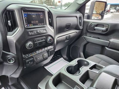 Used 2024 Chevrolet Silverado 3500 W/T image 21