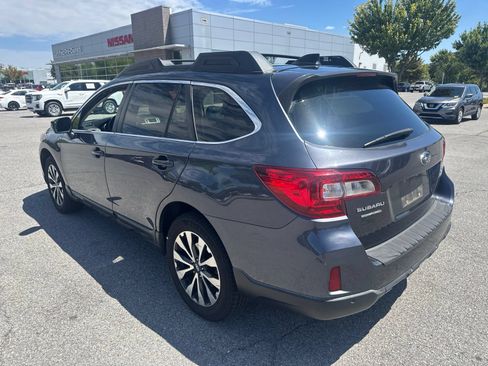Used 2017 Subaru Outback 2.5i Limited AWD/4WD image 8