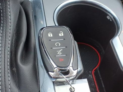 Used 2020 Chevrolet Blazer LT AWD/4WD image 32