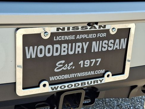 Certified 2025 Nissan Pathfinder Platinum w/ Cargo Package AWD/4WD image 32