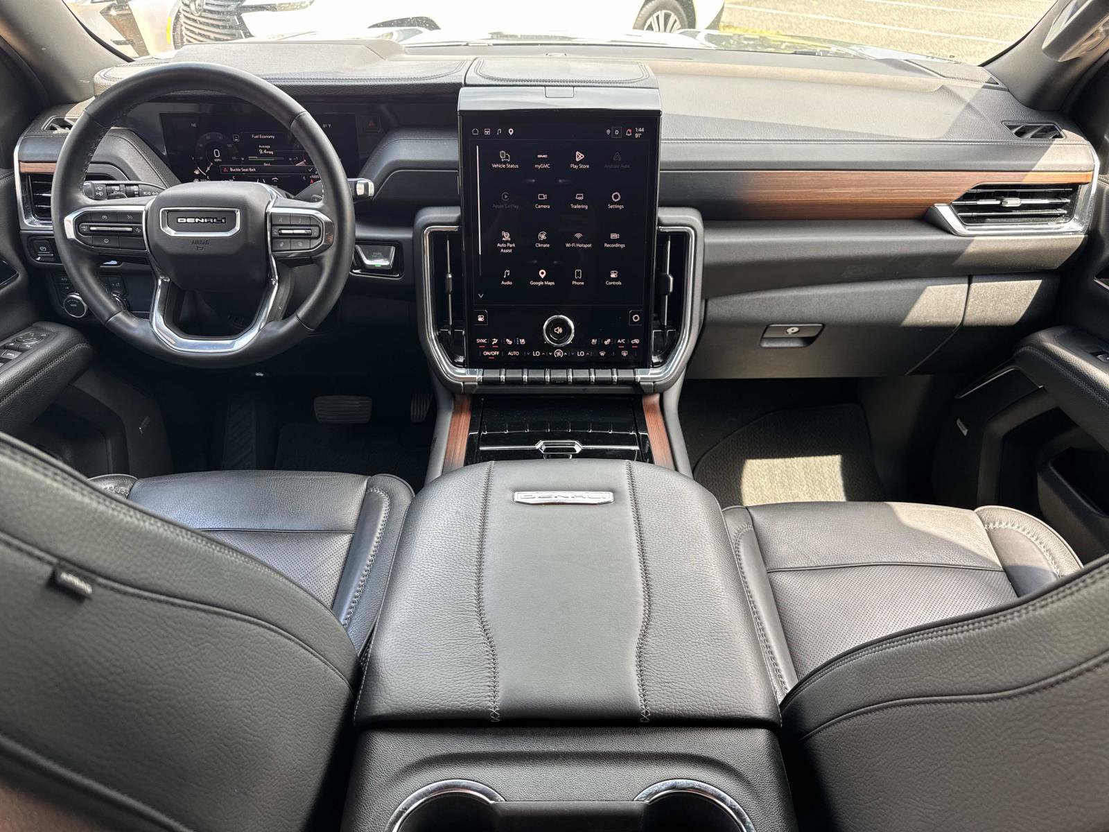 Used 2025 GMC Yukon XL Denali AWD/4WD image 20