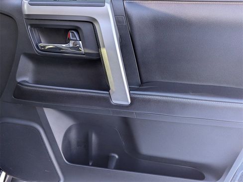 Used 2016 Toyota 4Runner Limited image 31