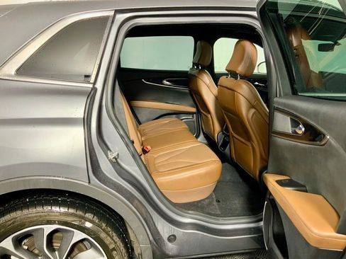 Used 2022 Lincoln Nautilus Reserve w/ Class II Trailer Tow Package image 35