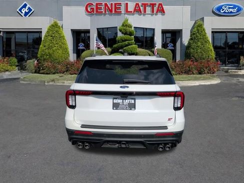Used 2025 Ford Explorer ST AWD/4WD image 15