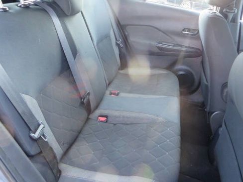 Used 2018 Nissan Kicks SV FWD image 26