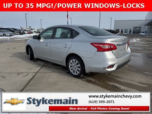 Used 2017 Nissan Sentra S image 3