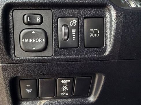 Used 2020 Toyota 4Runner TRD Off-Road Premium AWD/4WD image 16