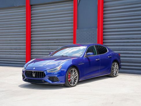 Used 2022 Maserati Ghibli Modena Q4 AWD/4WD image 1