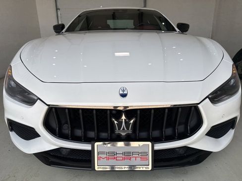 Used 2022 Maserati Ghibli Modena Q4 image 2