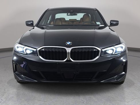 Used 2025 BMW 330i xDrive Sedan w/ Premium Package image 3