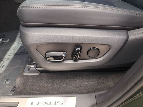 Used 2025 Lexus GX 550 AWD/4WD image 34