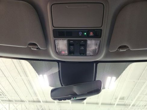 Used 2023 Honda Odyssey Elite image 20