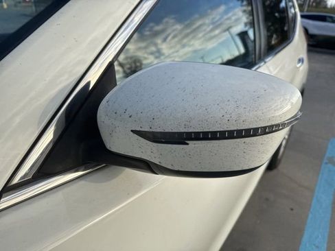 Used 2017 Nissan Rogue SV image 37