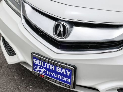 Used 2017 Acura ILX FWD image 11