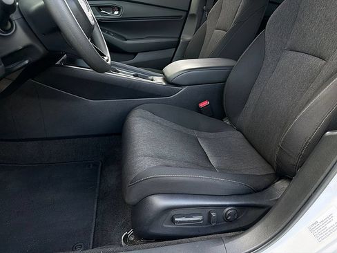 Used 2024 Honda Accord EX image 11