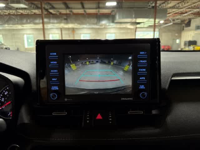 Used 2021 Toyota RAV4 XLE Premium AWD/4WD image 25