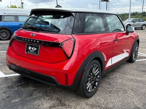 Used 2025 MINI Cooper S FWD image 3
