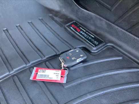 Used 2020 GMC Acadia SLT AWD/4WD image 14