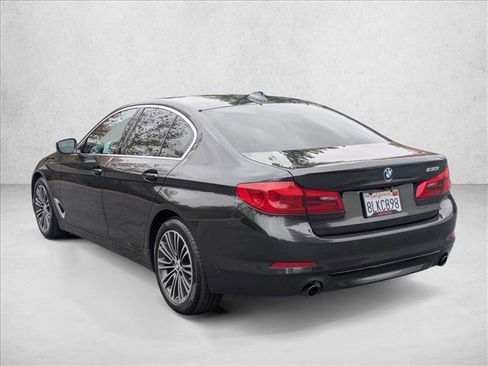 Used 2019 BMW 530i w/ Convenience Package image 8