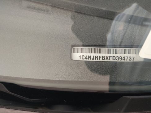 Used 2015 Jeep Patriot Latitude AWD/4WD image 33