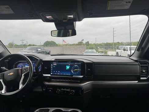 Used 2024 Chevrolet Silverado 2500 LT AWD/4WD image 10