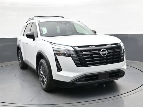 New 2026 Nissan Pathfinder SV FWD image 1