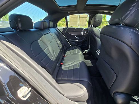 Used 2021 Mercedes-Benz C 300 Sedan image 12
