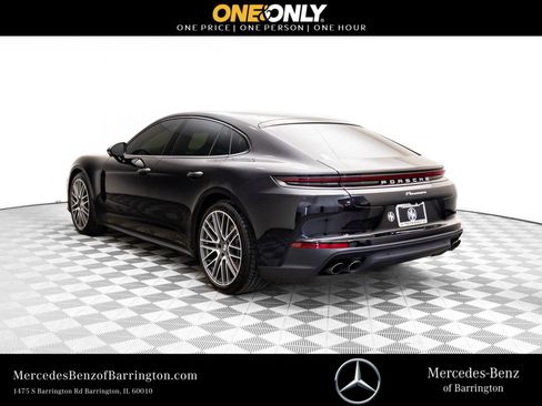 Used 2024 Porsche Panamera image 3