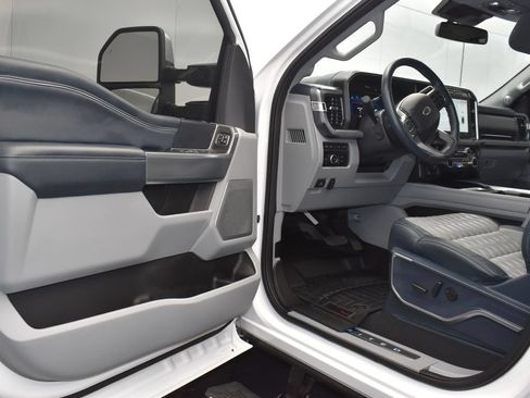 Used 2024 Ford F250 Limited w/ FX4 Off-Road Package AWD/4WD image 11