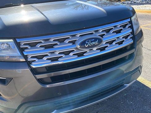 Used 2019 Ford Explorer XLT w/ Equipment Group 202A image 29