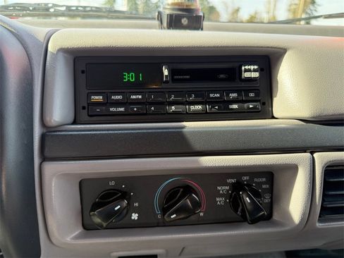 Used 1996 Ford F250 XL image 29