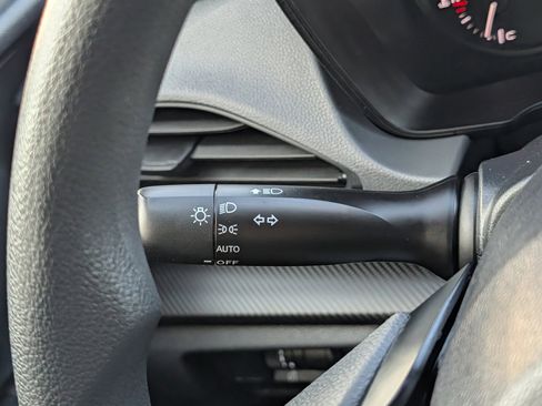 Certified 2025 Subaru Crosstrek 2.0i image 30