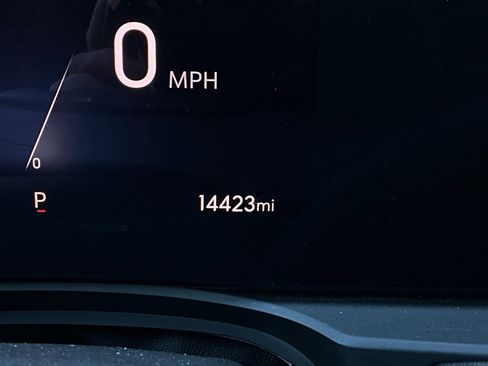 Used 2025 Buick Envista Sport Touring image 38