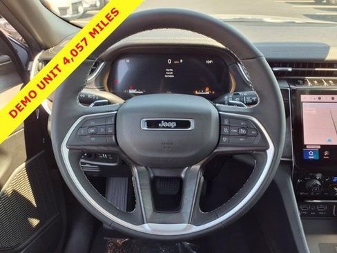 New 2025 Jeep Grand Cherokee L Limited w/ Luxury Tech Group II AWD/4WD image 12