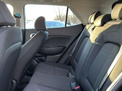 Used 2025 Hyundai Venue SEL image 23