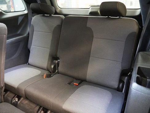 Used 2018 Chevrolet Traverse LS FWD image 24