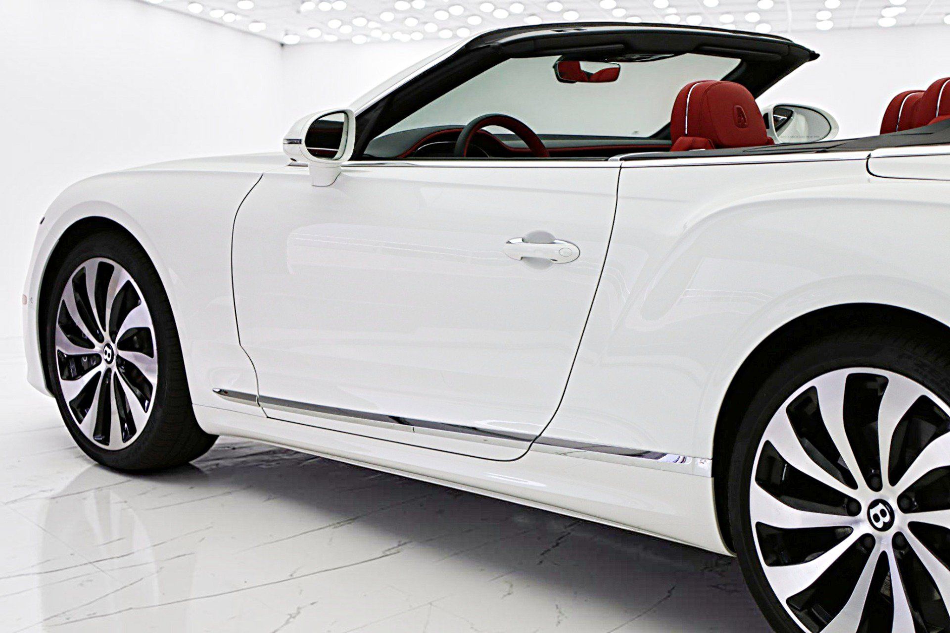 Used 2026 Bentley Continental GT Mulliner AWD/4WD image 7