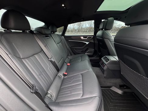 Used 2022 Audi RS 7 Sportback image 39