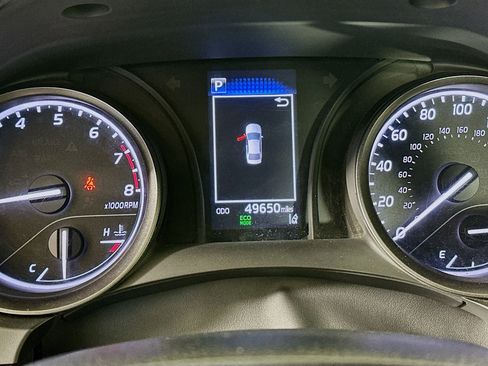 Used 2024 Toyota Camry SE image 18