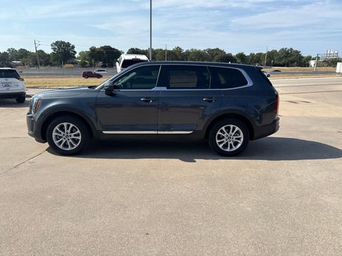 Used 2020 Kia Telluride LX FWD image 8