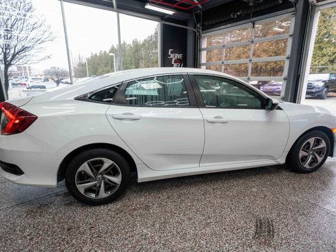 Used 2019 Honda Civic LX image 4