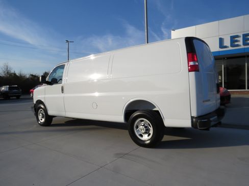 New 2026 Chevrolet Express 3500 Extended w/ Driver Convenience Package RWD image 3