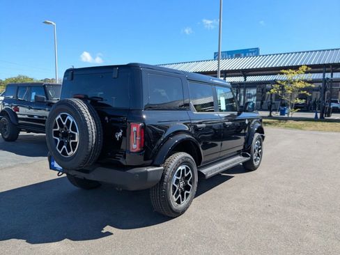 New 2026 Ford Bronco Outer Banks AWD/4WD image 4