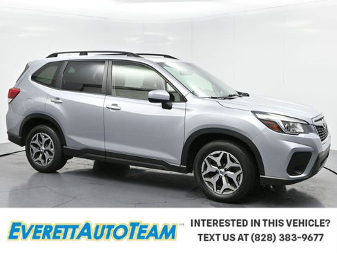 Used 2020 Subaru Forester Premium AWD/4WD image 1