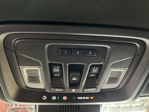 Used 2023 Chevrolet Silverado 1500 High Country w/ Technology Package image 20