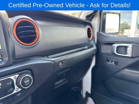 Used 2021 Jeep Gladiator Mojave AWD/4WD image 19