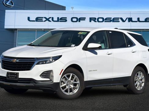 Used 2022 Chevrolet Equinox LT w/ LPO, Floor Liner Package FWD image 1